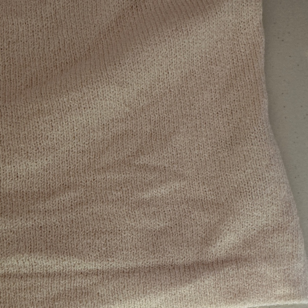 St. John Cream Crop Top - Picture 4 of 4